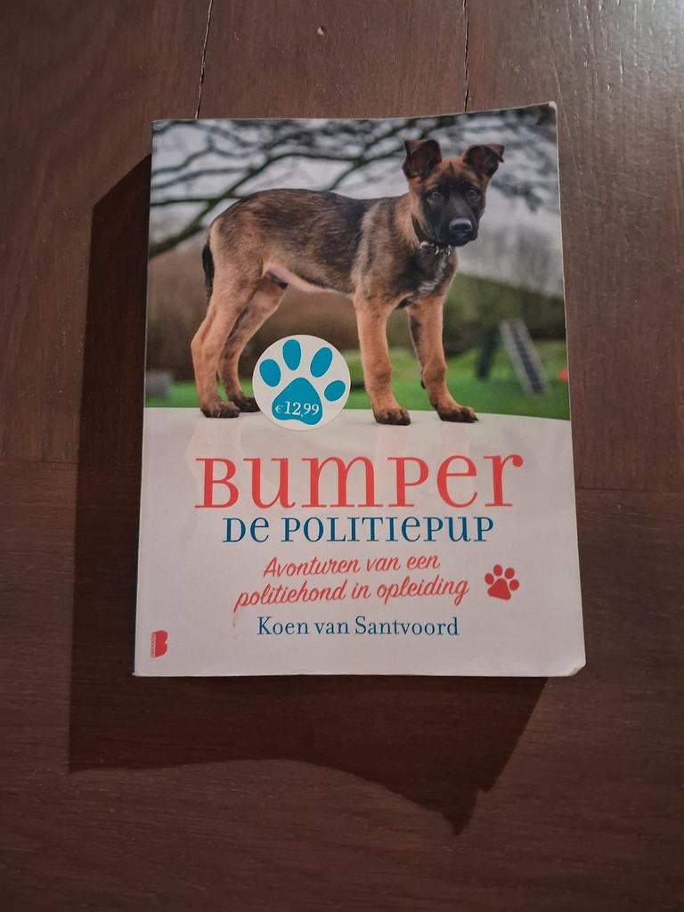 Bumper de politiepup, Boeken, Ophalen of Verzenden, Gelezen, Koen van Santvoord, Non-fictie