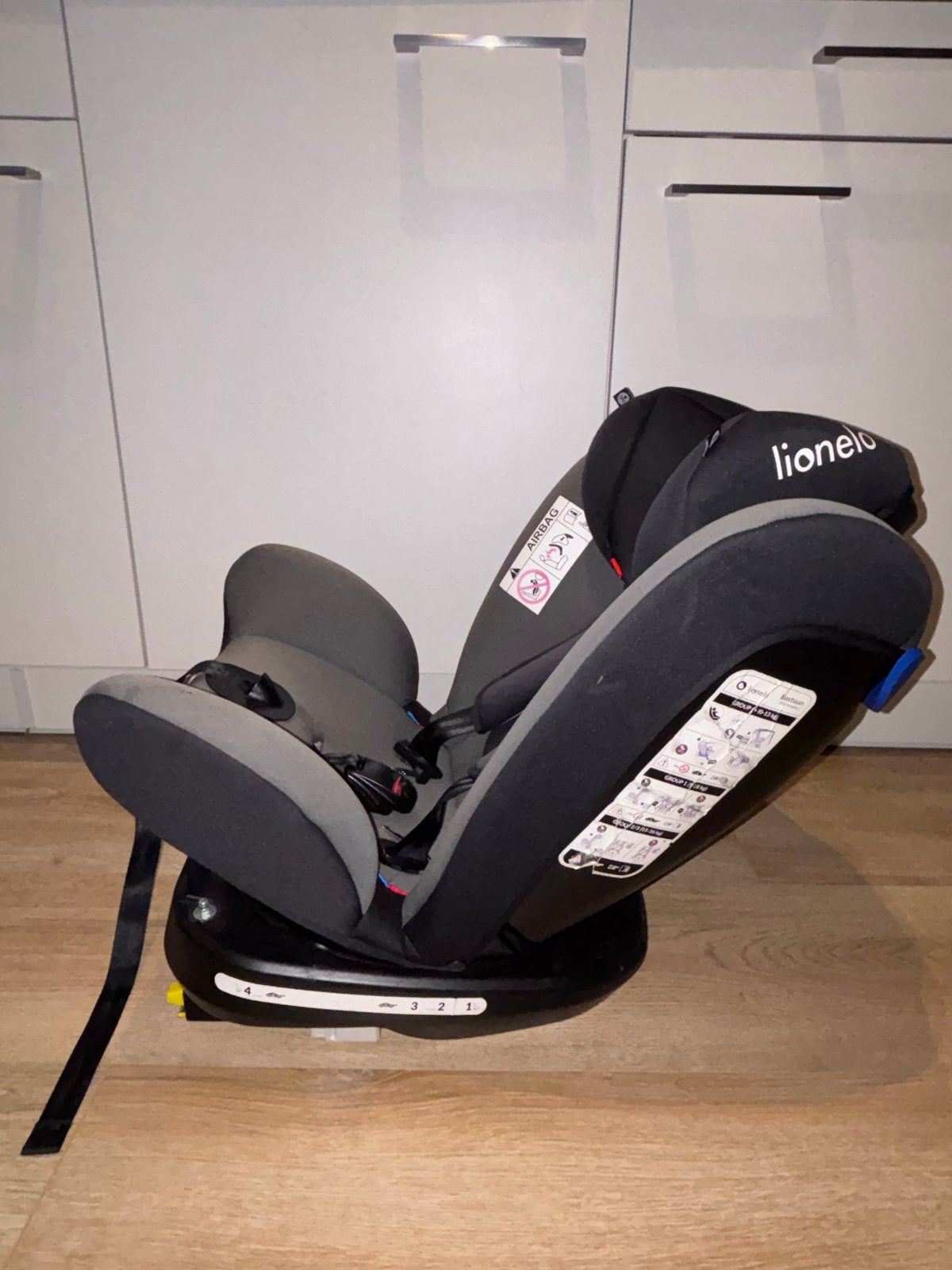 Lionelo Bastiaan autostoel 360 draaibaar, Kinderen en Baby's, Autostoeltjes, Autogordel of Isofix, Gebruikt, Verstelbare rugleuning