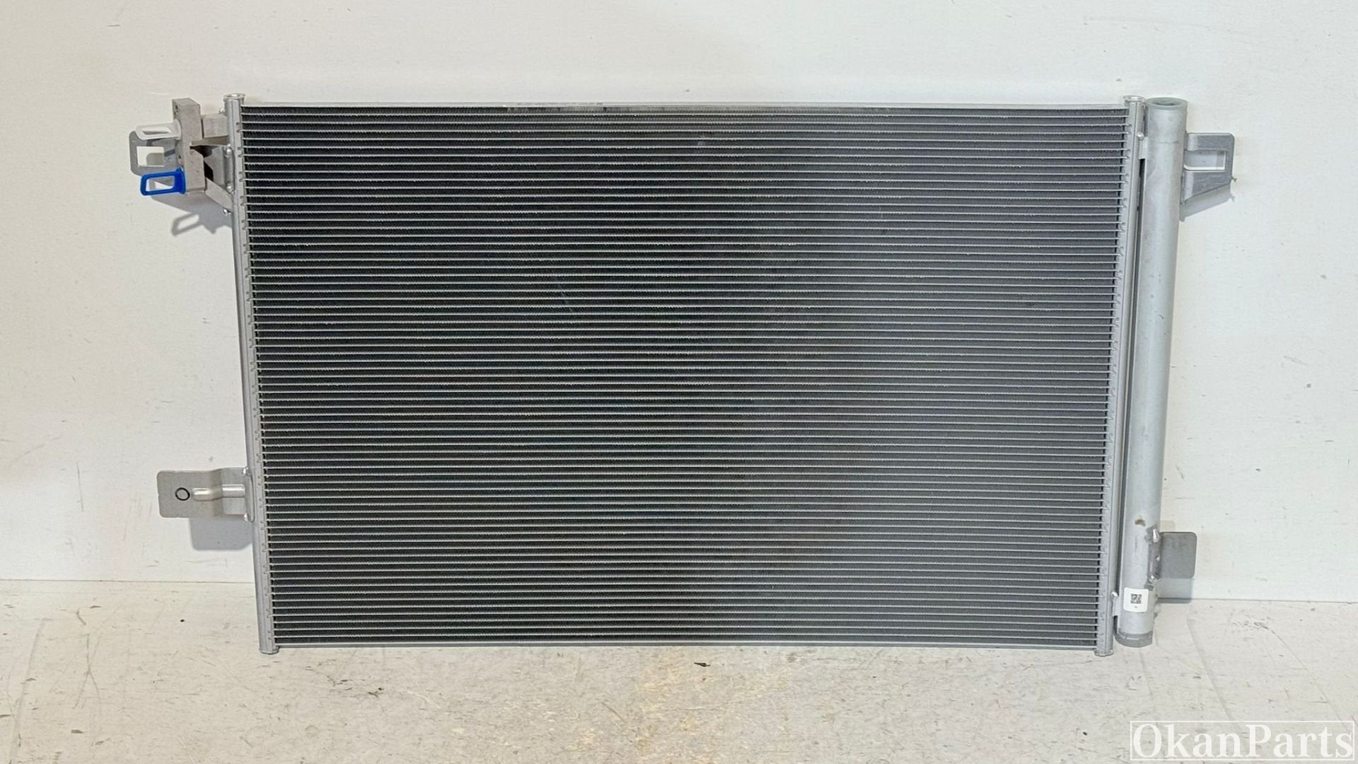 Volkswagen Transporter Airco Condensor Radiateur 7E0820411G, Info@fabrikant.eu, Fabrikantstraat 1
1000 AA  Amsterdam, NL, Ophalen of Verzenden