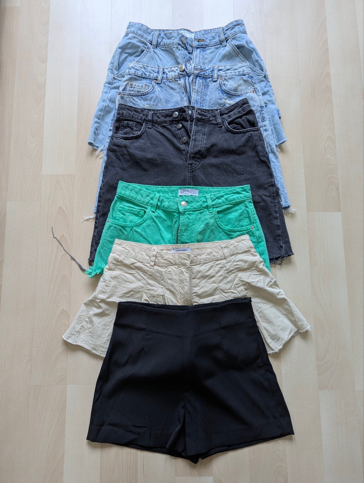 Pakket van 6 korte zomer broeken/shorts. 1 is Nieuw! Maat M, Ophalen of Verzenden, Zo goed als nieuw, Maat 38/40 (M)