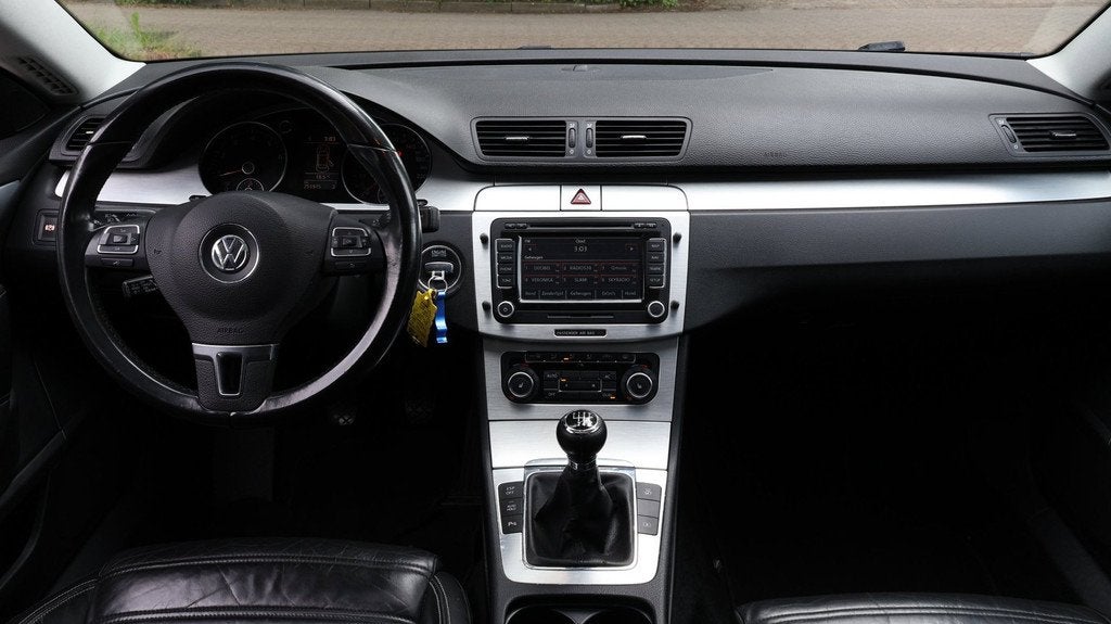Volkswagen Passat CC 1.8 TSI 4p|Pano|PDC|Leder|Clima|Cruise|, Zwart, 4 cilinders, 4 stoelen, Leder