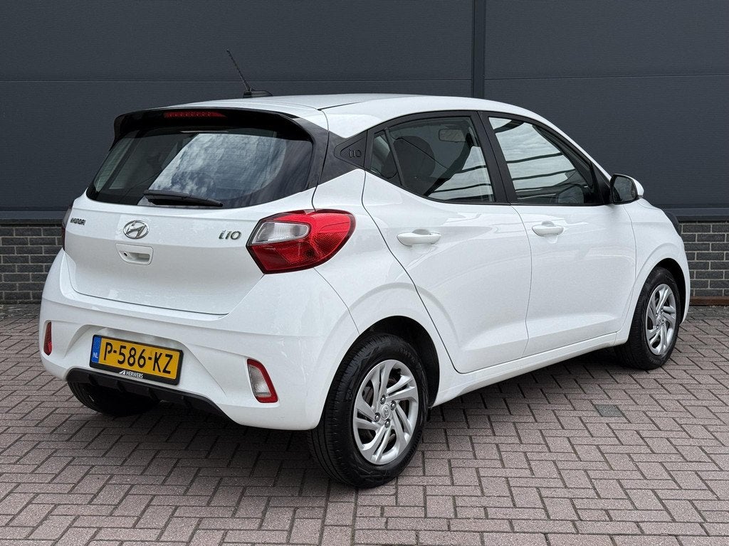 Hyundai i10 1.0 Comfort Smart / Navigatie / Cruise / Airco /, Voorwielaandrijving, Start-stop-systeem, Stof, Gebruikt