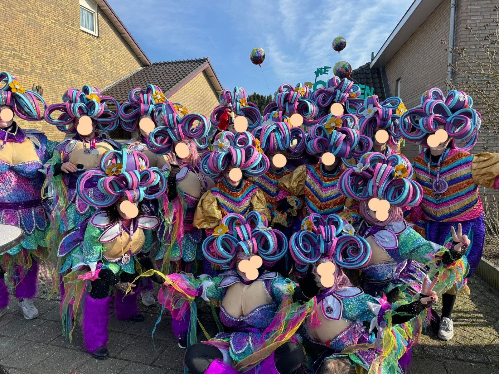 Alaaf!! Wat een kleurrijk geheel.., Carnaval, Zo goed als nieuw, Kleding, Ophalen