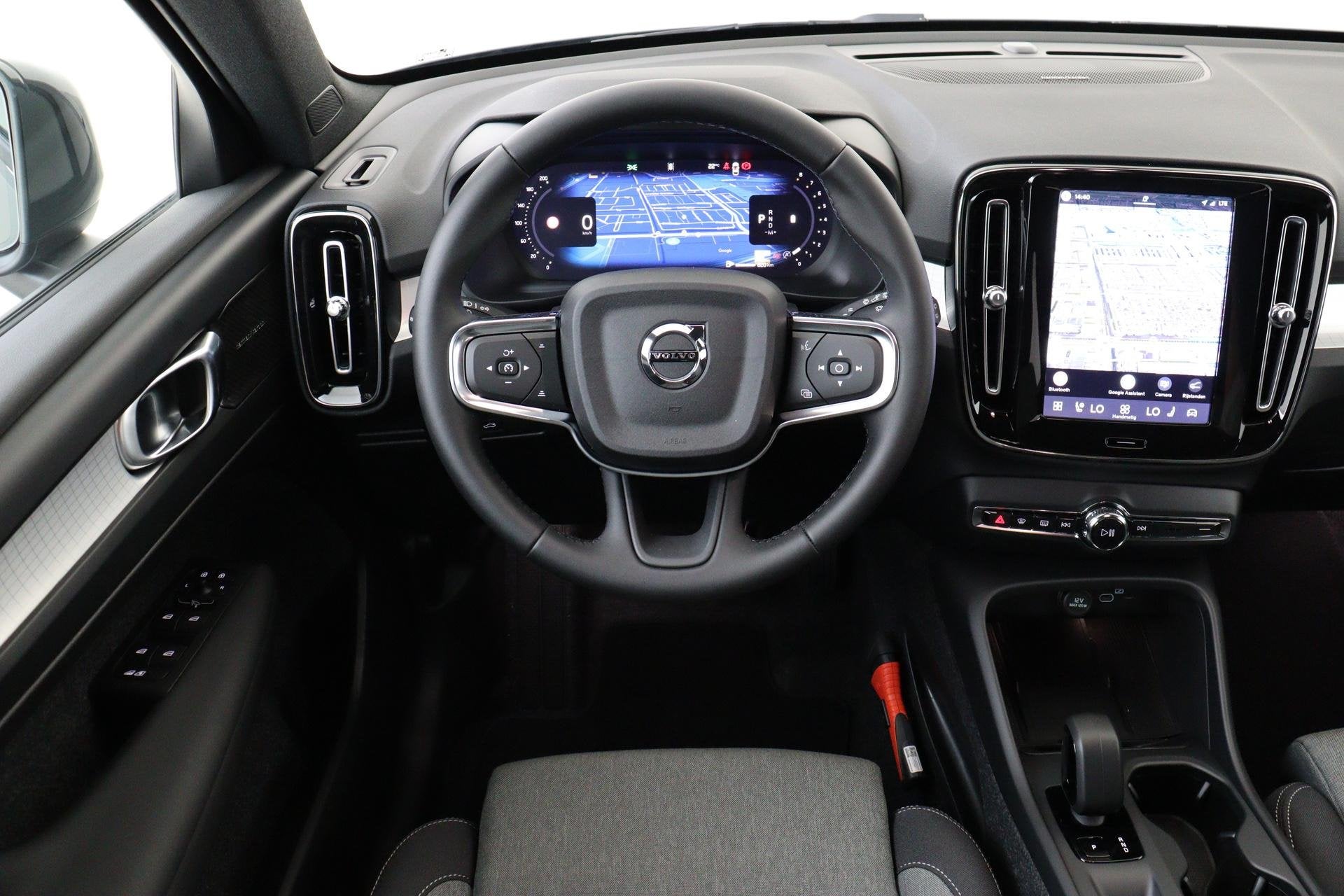 Volvo XC40 B3 (M-HYBRID) CORE BUSINESS EDITION -HARMAN/KARDO, Auto's, 12 maanden, Euro 6, 4 cilinders, 163 pk