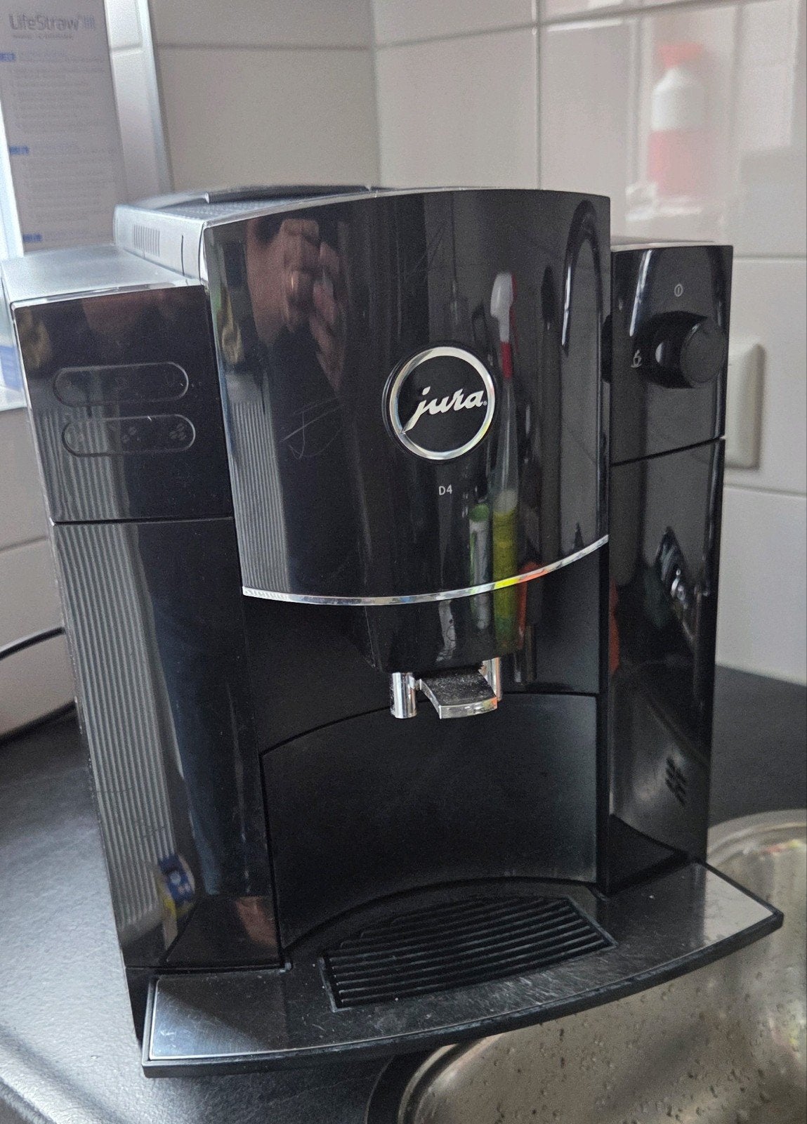 Jura D4 Koffiemachine - Zo goed als nieuw, Ophalen of Verzenden, Gebruikt, Koffiemachine, Koffiebonen