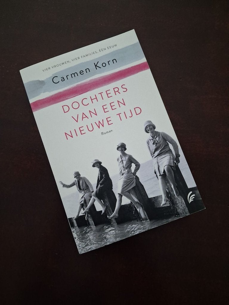 Carmen Korn - dochters van een nieuwe tijd, Boeken, Ophalen of Verzenden, Zo goed als nieuw