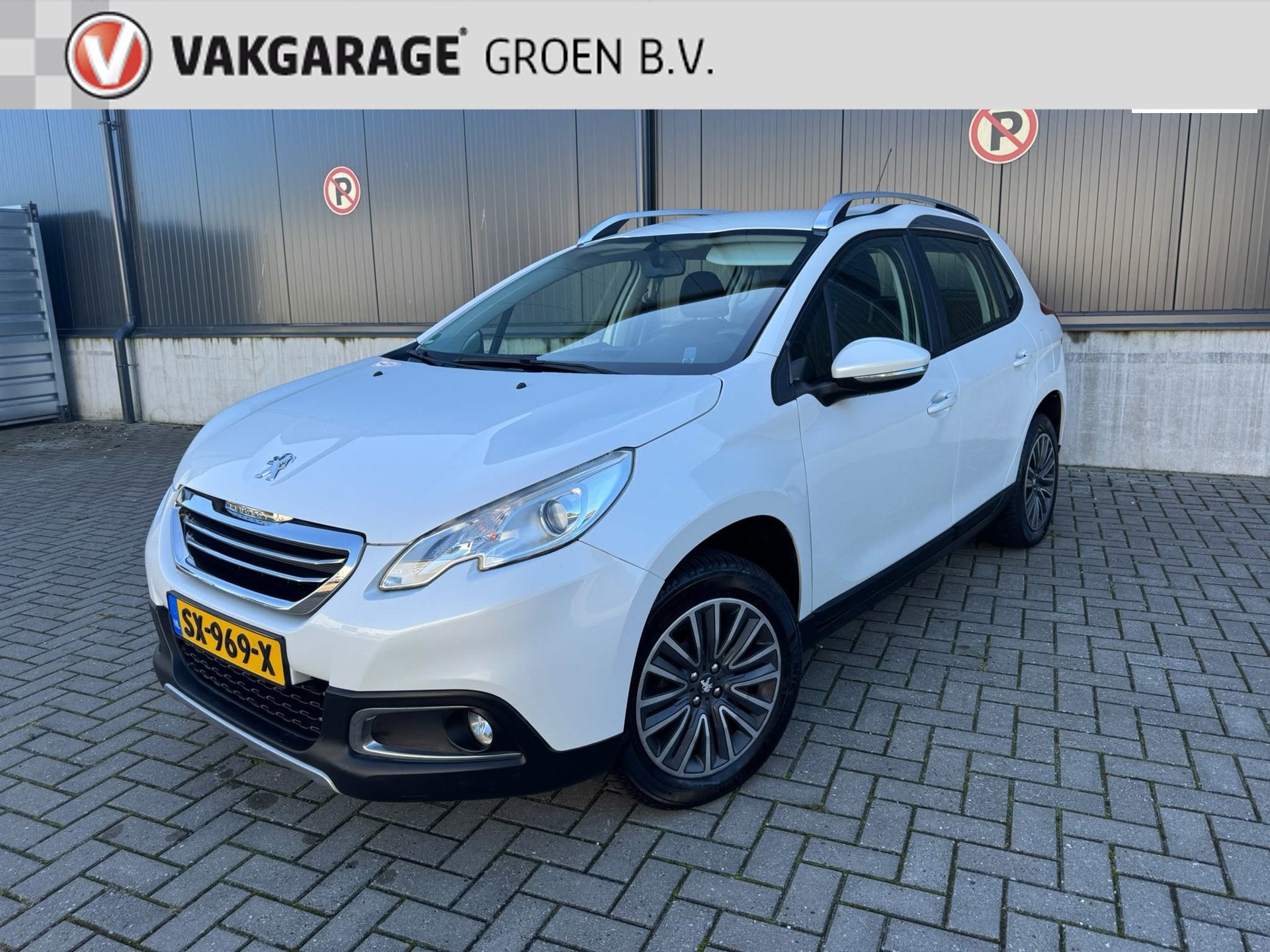 Peugeot 2008 1.2 PureTech Active / airco / cruise / trekhaak, Auto's, Voorwielaandrijving, Stof, 1199 cc, 82 pk