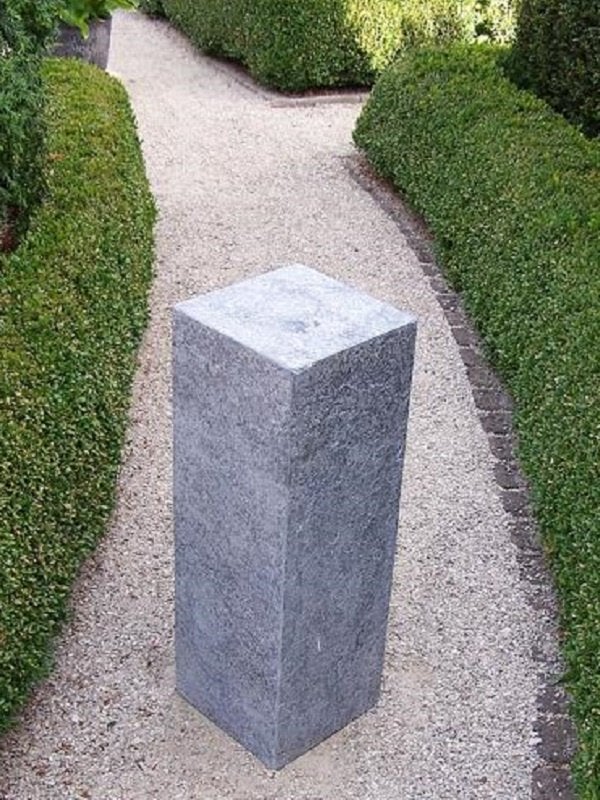 SOKKEL / ZUIL/ natuursteen / 70 cm en 90 cm hoog, Ophalen, Huis en tuin decoratie Marie, Info@huisentuindecoratiemarie.nl, Peize