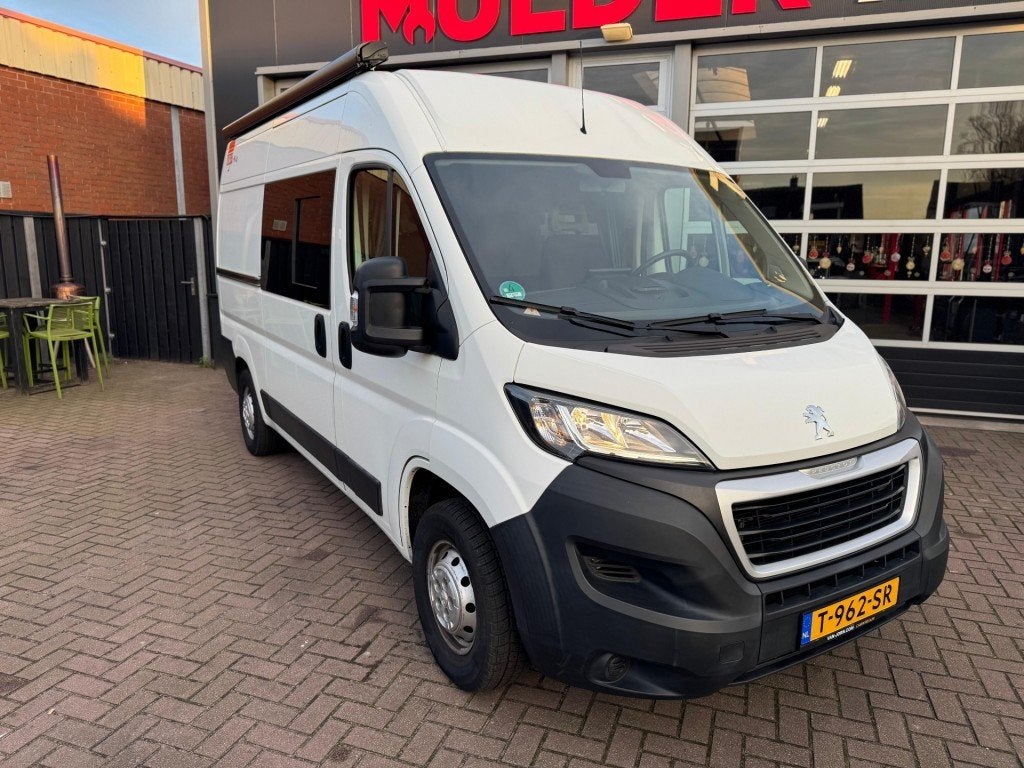 Peugeot BOXER 2.2 BLUE HDI EURO 6 L2H2 - VAN JORN BUSCAMPER, Gebruikt, Euro 6, 241 €/maand, 4 stoelen