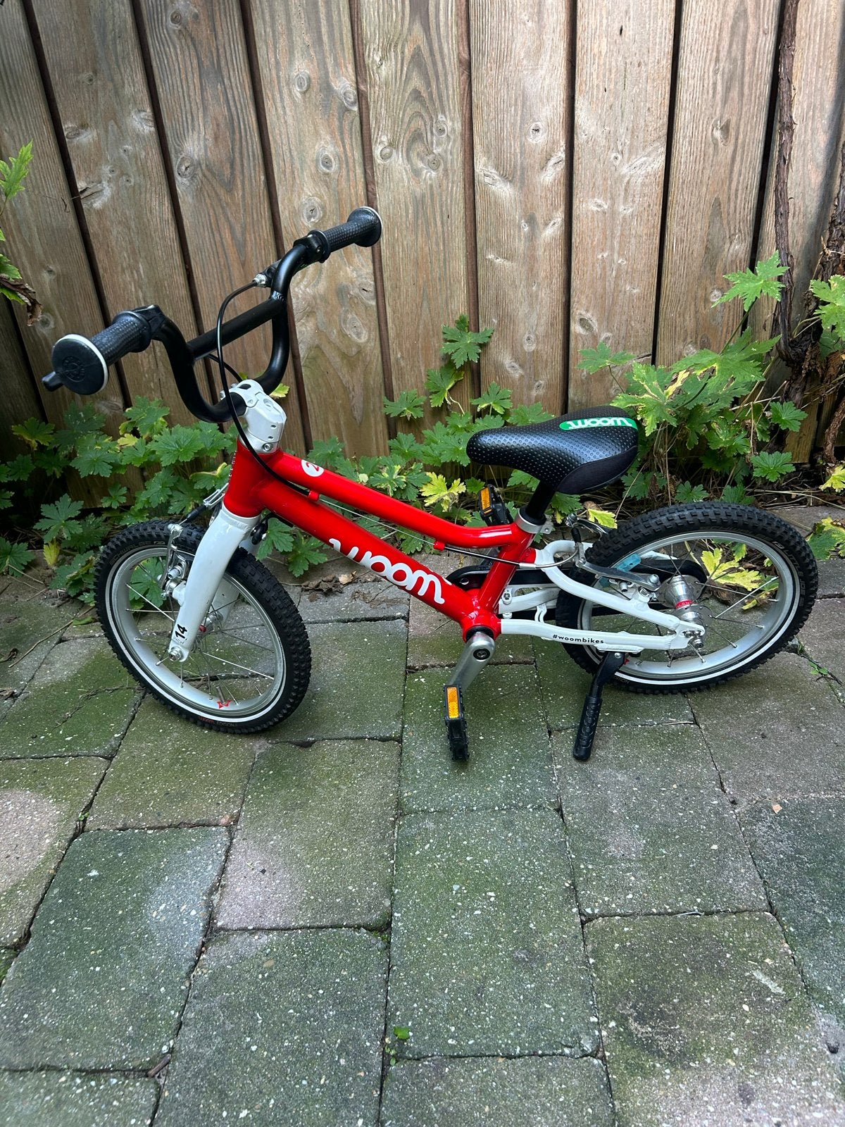 Woom 2 kinderfiets - Rood - 14 inch, Ophalen, Zo goed als nieuw, Velgrem, Minder dan 16 inch