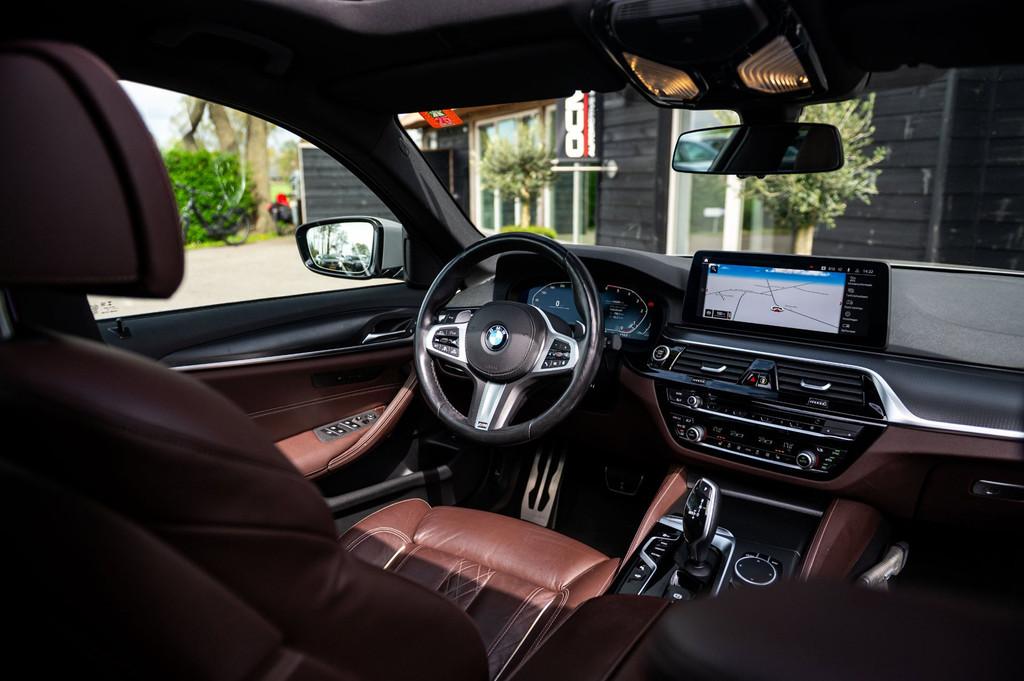 BMW 5-serie Touring 520d High Executive M-Pakket I Pano I Tr, Auto's, Automaat, Achterwielaandrijving, 1995 cc, Euro 6
