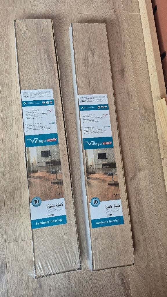 Laminaat vloerdelen - Village Action, Ophalen, Nieuw, 5 tot 10 m², 10 tot 30 cm