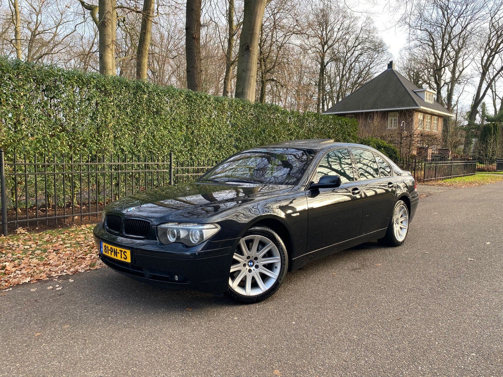 BMW 7-Serie 4.4 745I AUT 2004 Zwart, Auto's, BMW, Automaat, Achterwielaandrijving, 1885 kg, Particulier