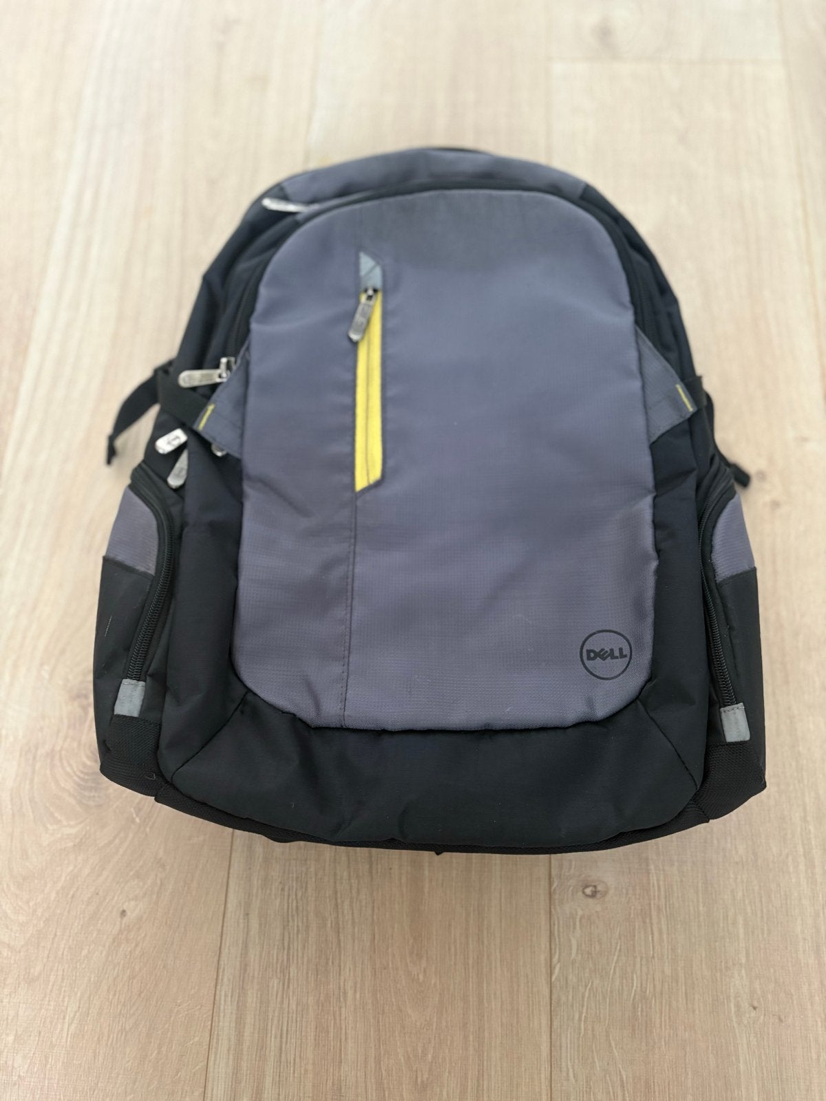 Dell rugzak - Grijs/Zwart met gele accenten, Ophalen of Verzenden, Gebruikt, 25 tot 40 cm, Overige merken