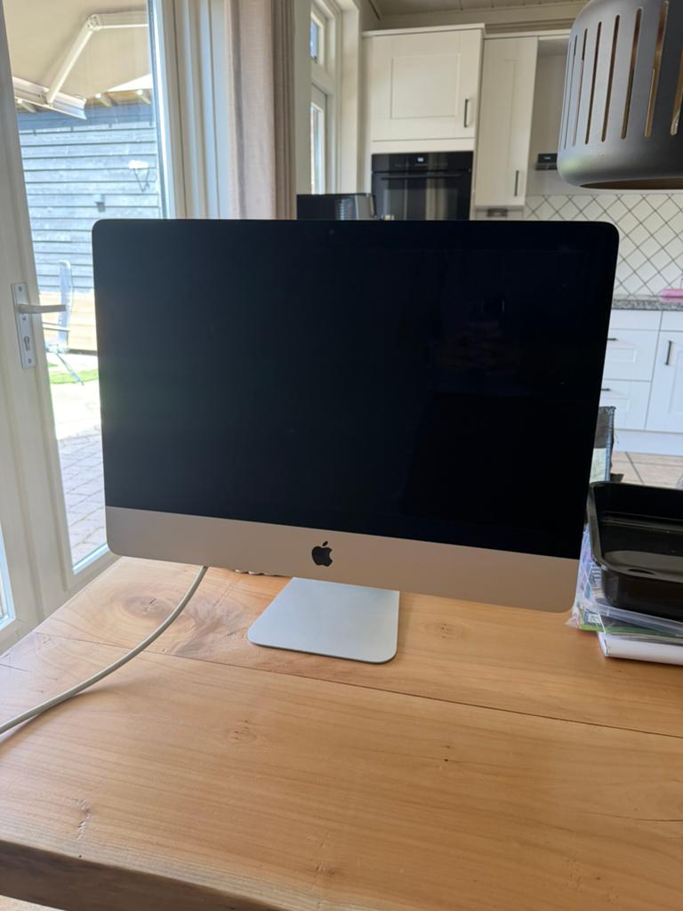 Imac, Computers en Software, Monitoren, Ophalen, Zo goed als nieuw, 60 Hz of minder, IPS