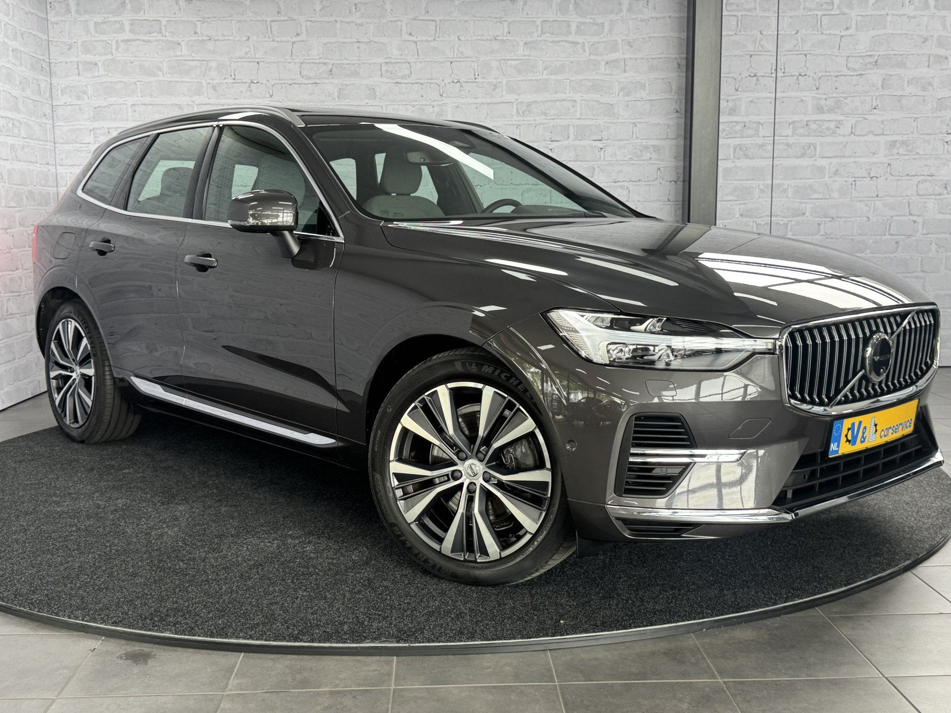 Volvo XC60 T6 Recharge Inscription Luchtvering Pano 360camer, Automaat, Gebruikt, Euro 6, 1969 cc