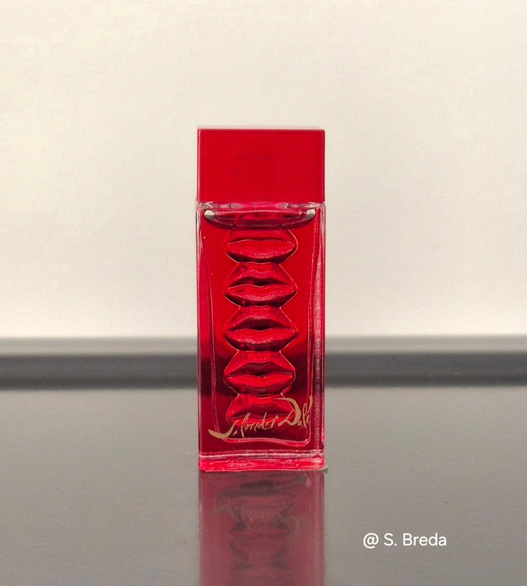 Salvador Dali - Rubylips - Eau de Toilette miniatuur, Ophalen of Verzenden, Zo goed als nieuw, Miniatuur, Gevuld