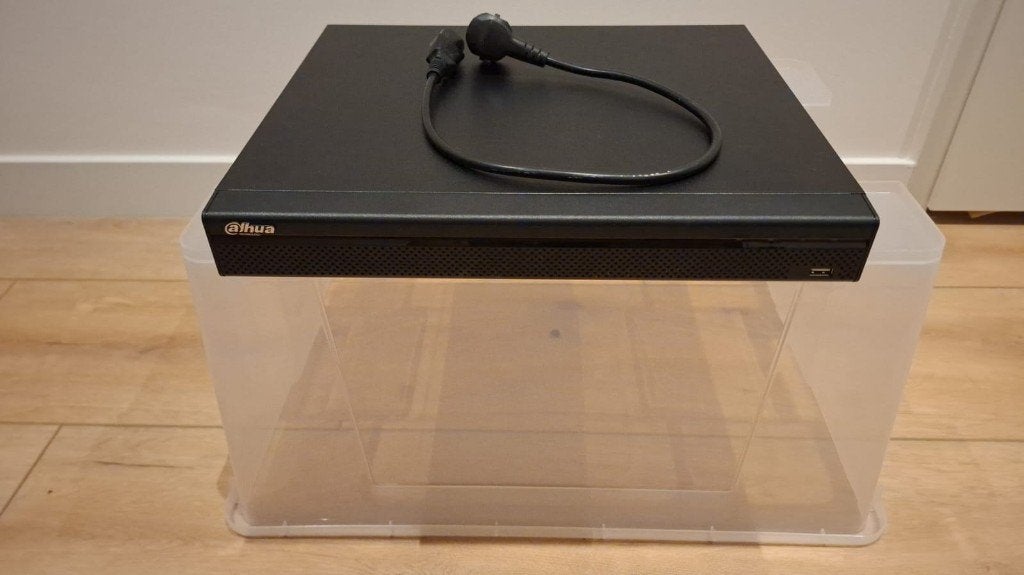 Dahua NVR5216 16-kanaals PoE recorder + 4TB HDD, Ophalen of Verzenden, Zo goed als nieuw