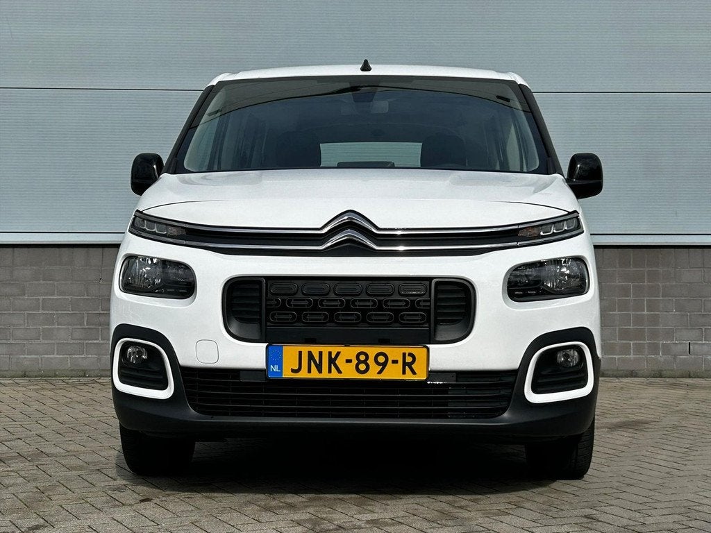 Citroën Berlingo 130 pk Feel Automaat | Navigatie | SUMMER, Auto's, Citroën, 1199 cc, Wit, 3 cilinders, Geïmporteerd