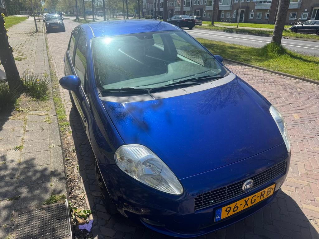 Fiat Punto 1.4 5DR 2007 Blauw, Auto's, Voorwielaandrijving, 40 €/maand, 4 cilinders, Origineel Nederlands
