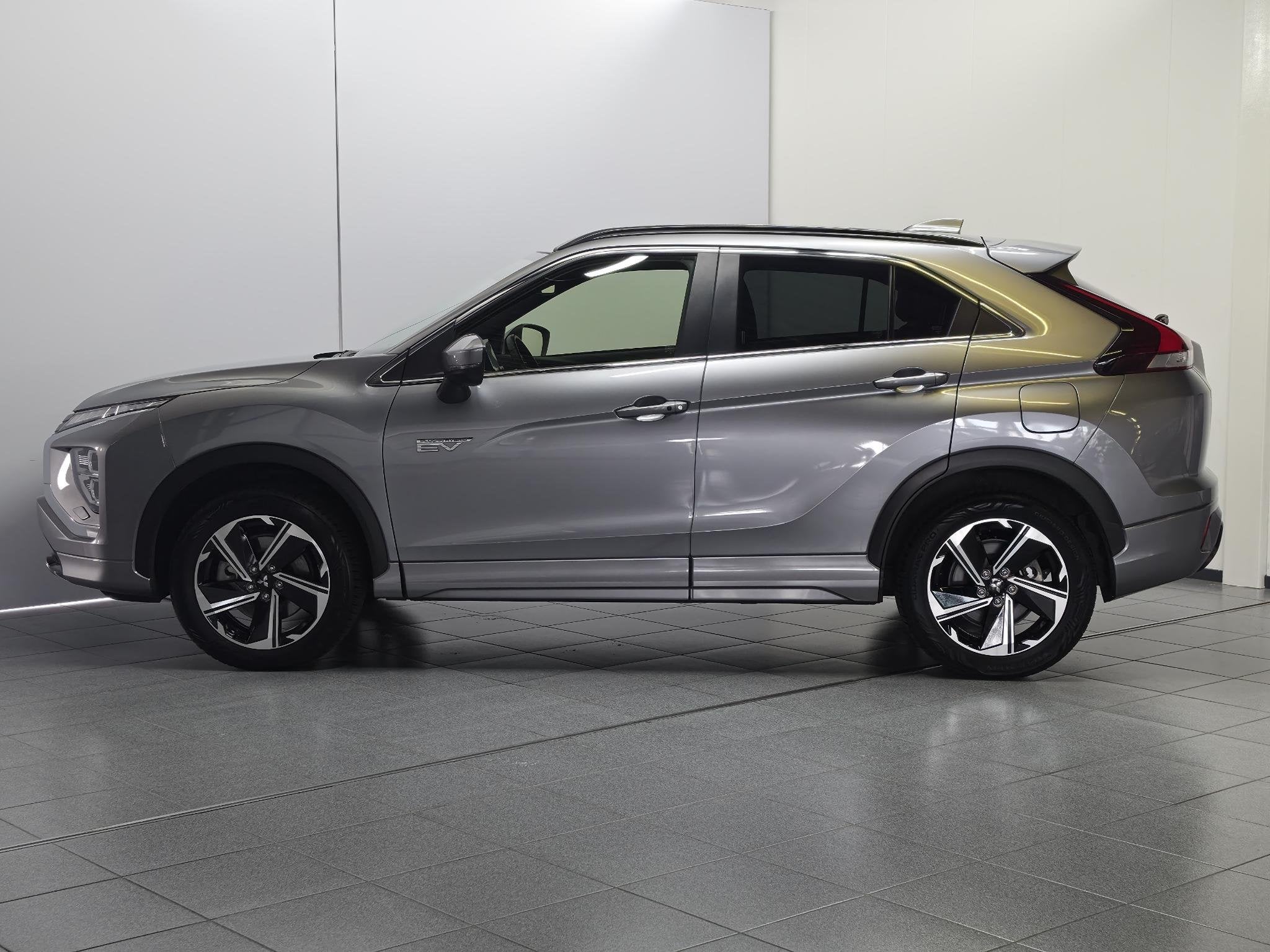 Mitsubishi Eclipse Cross 2.4 PHEV Executive, Auto's, Automaat, Euro 6, 4 cilinders, 120 €/maand