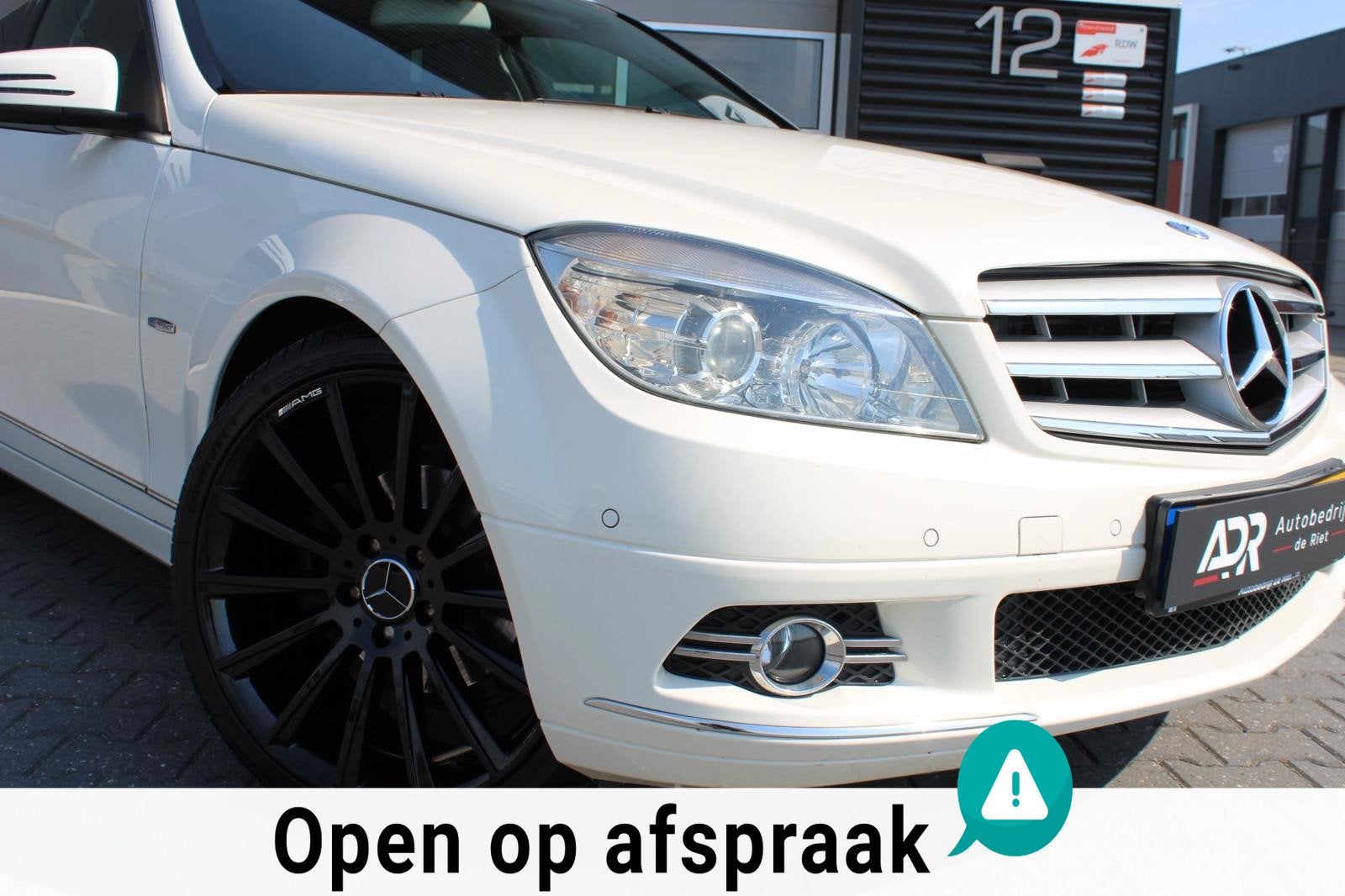 Mercedes-Benz C-klasse Estate 180 CGI Avantgarde AUTOMAAT/19, Auto's, Euro 5, Achterwielaandrijving, Zwart, 1455 kg