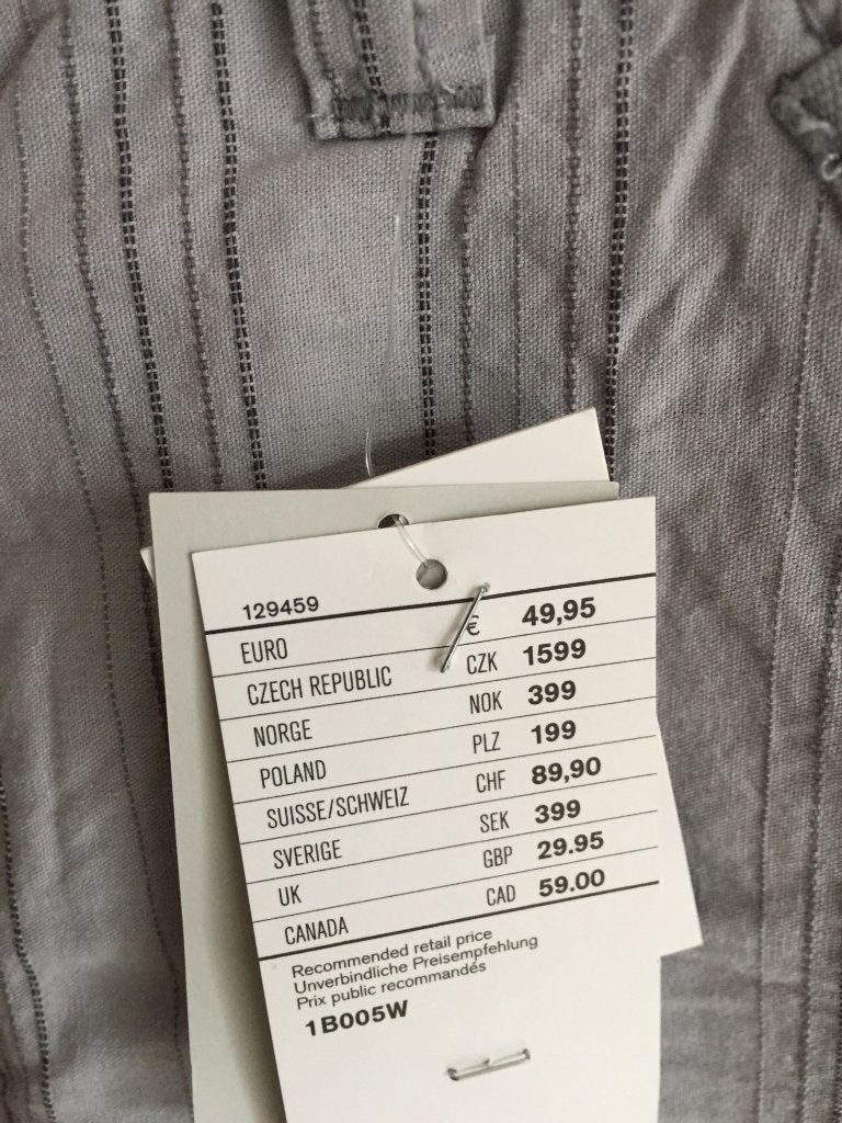 Mexx nieuwe grijze korte broek maat 164 (3B1) (j), Tweedehands verkoop, Gebruikt, Ophalen of Verzenden, Geen@idee.nl