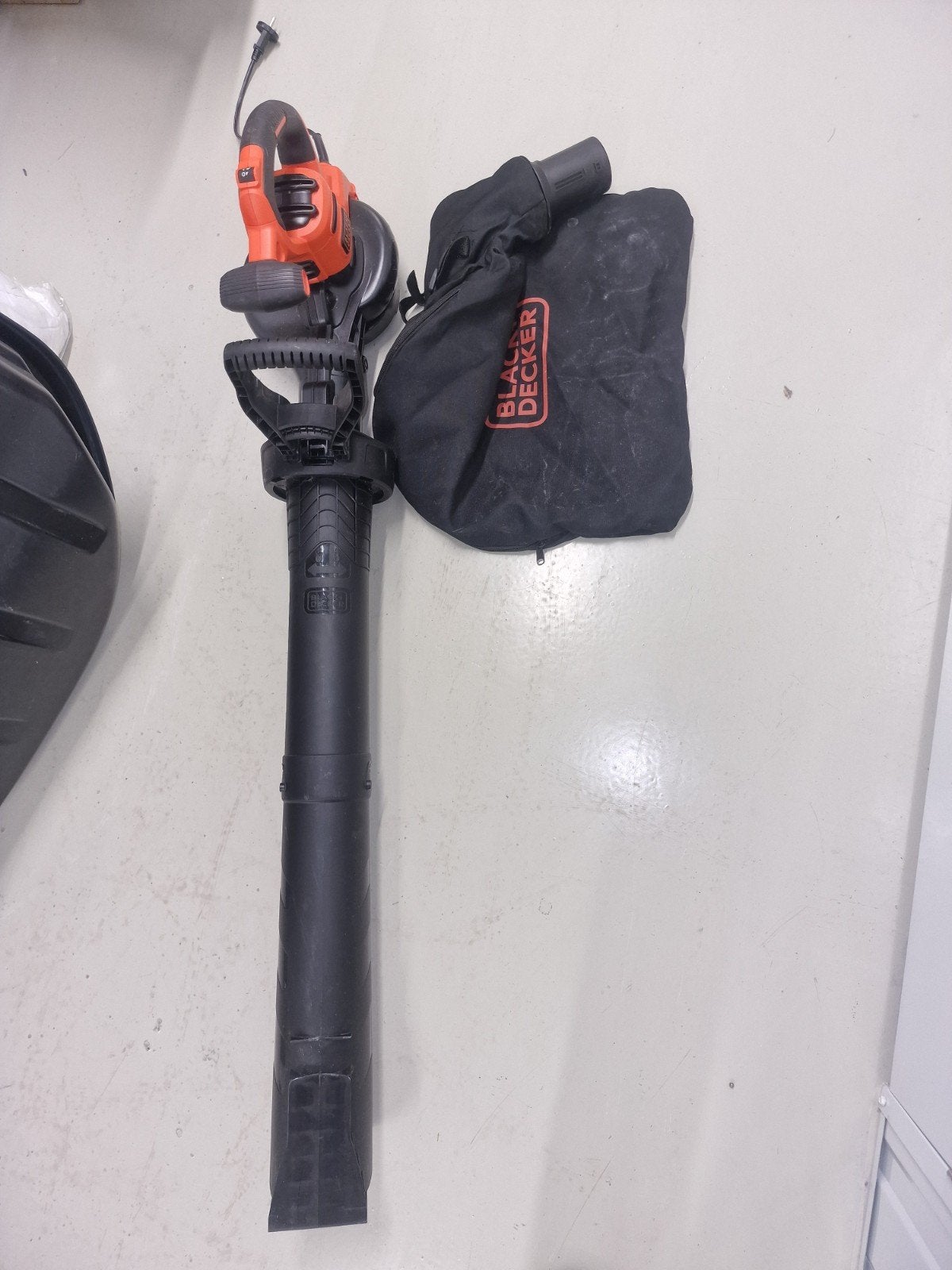 Black+Decker Elektrische Bladblazer- zuiger en versnipperaar, Tuin en Terras, Bladblazers, Ophalen of Verzenden, Gebruikt, Elektrisch
