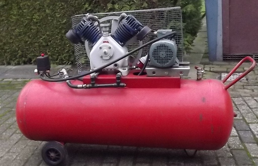 Compressor, Van Deurne Compressor., Ophalen, Zo goed als nieuw, 200 tot 400 liter/min, Mobiel