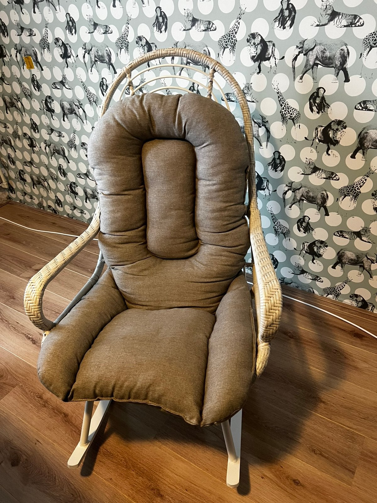 Schommelstoel, Huis en Inrichting, Fauteuils, Ophalen, Zo goed als nieuw, 50 tot 75 cm