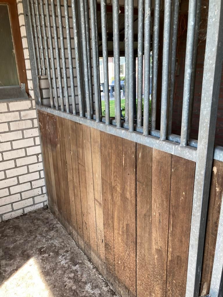 Voorwand paardenstal met schuifdeur breedte 3,30 hoogte 2,20, Dieren en Toebehoren, Ophalen, Gebruikt, Overige soorten