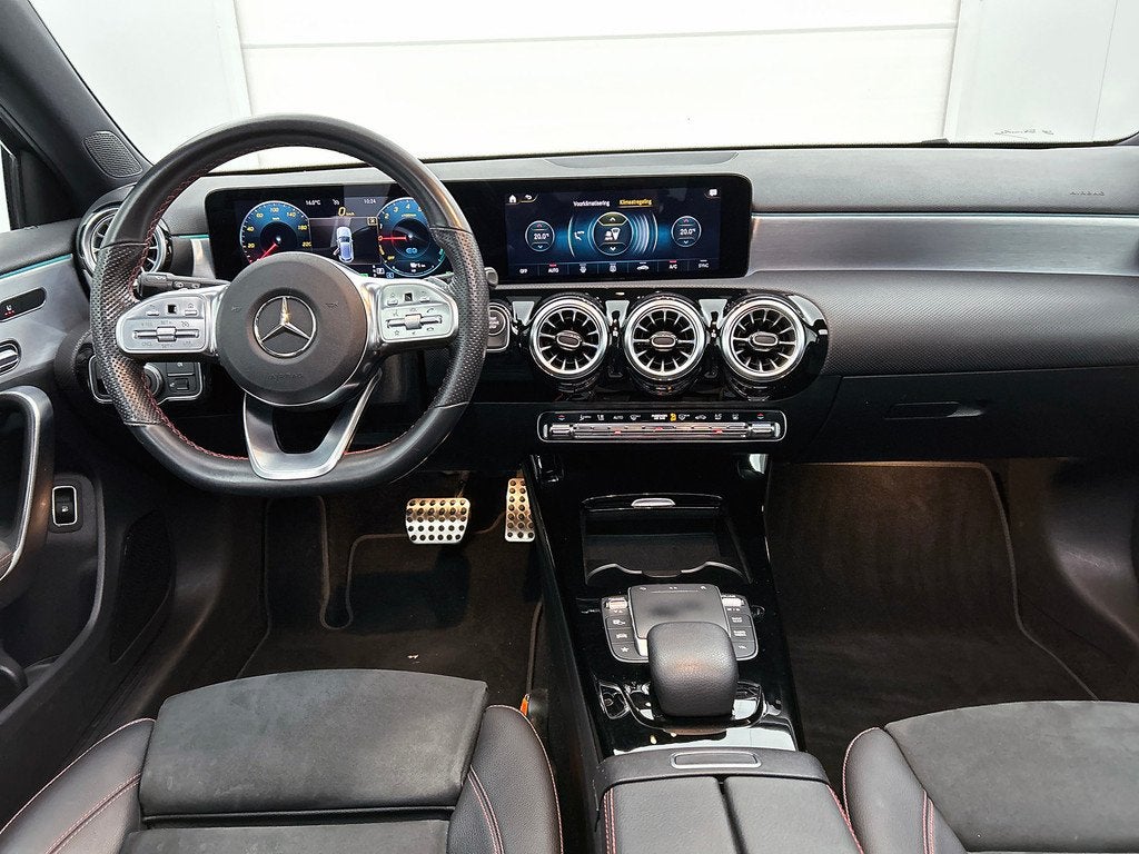 Mercedes-Benz A-klasse 250 e Business Solution AMG Limited V, Auto's, Mercedes-Benz, Gebruikt, 4 cilinders, 15 kWh, Bedrijf