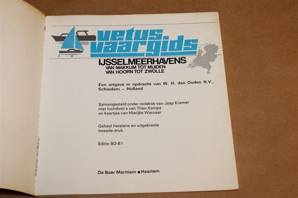 IJsselmeerhavens — Makkum tot Muiden, Vetus Vaargids 1980, Europa, Ophalen of Verzenden, Reisgids of -boek, Gelezen