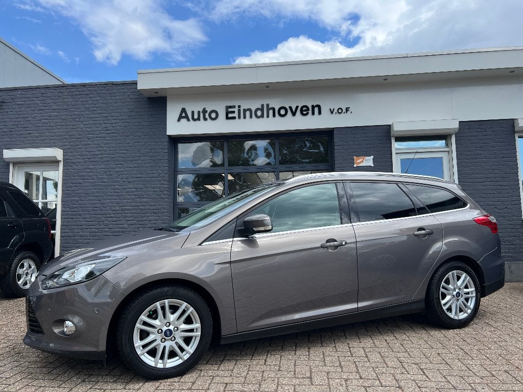 Ford Focus 1.0 Ecoboost 125pk,Wagon,Titanium,137D/km €5395,-, Auto's, Zwart, Bruin, 1216 kg, 3 cilinders