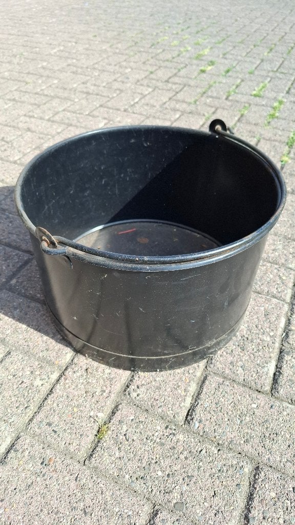 Zwarte metalen emmer voor haardhout, Ophalen, Gebruikt, Vrijstaande haard, Overige soorten
