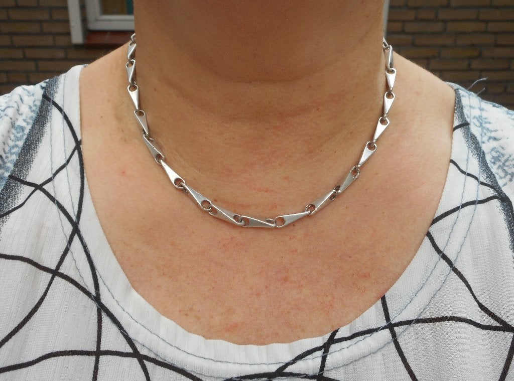 Zilveren modernist collier massieve schakel nr.415