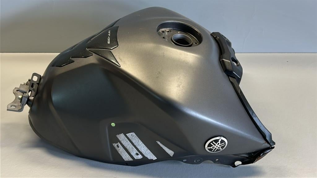Tank Yamaha MT 09 2014 - 2017 RN29, Ophalen of Verzenden, Gebruikt