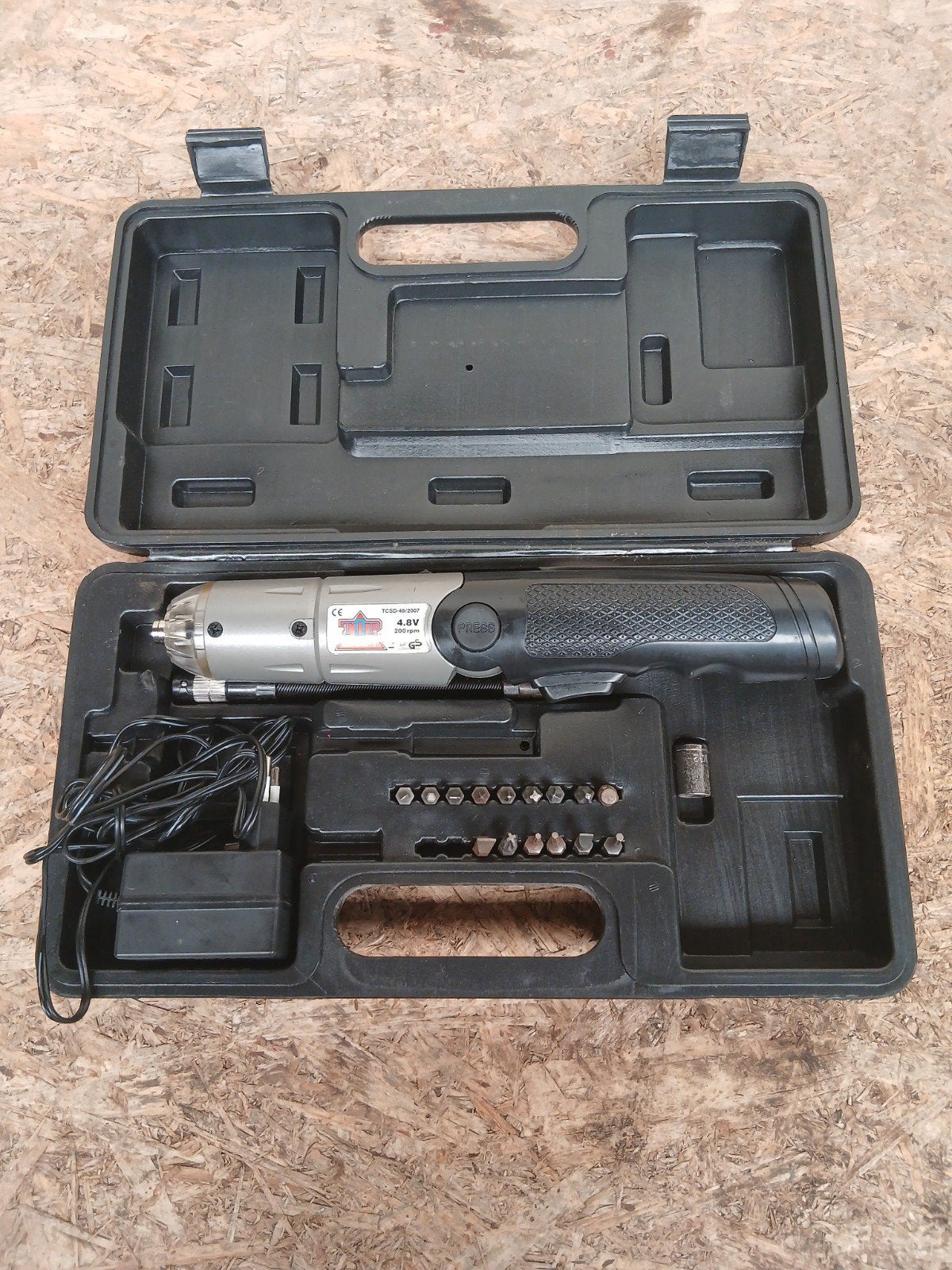 Top Craft Accu Schroefmachine 4.8V met Koffer en Bits, Antiek en Kunst, Antiek | Gereedschap en Instrumenten, Ophalen of Verzenden