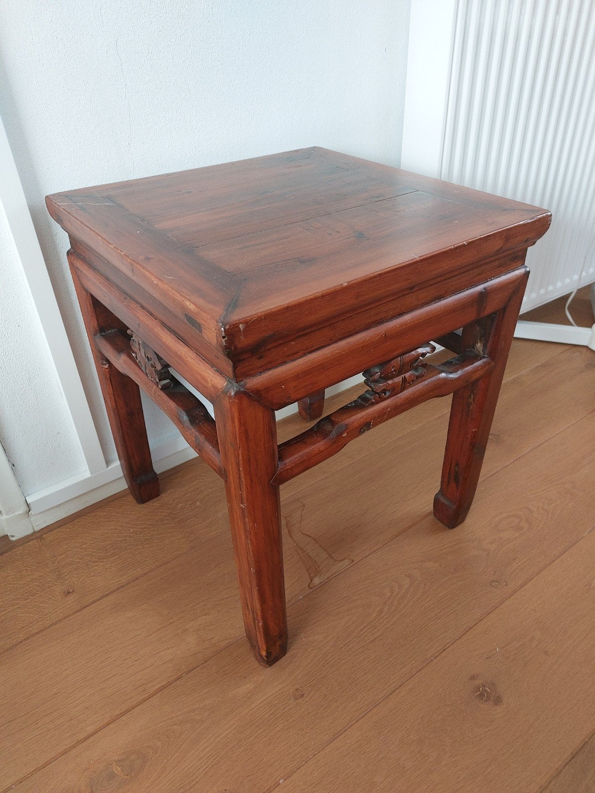 Fraaie Antieke Chinese Bijzettafel., Antiek en Kunst, Antiek | Meubels | Tafels, Ophalen