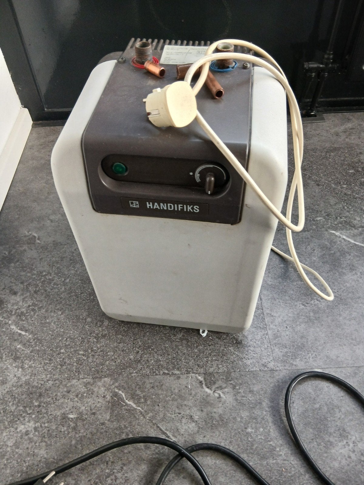 Handifiks Elektrische Onderbouw Boiler - 2000W, Ophalen