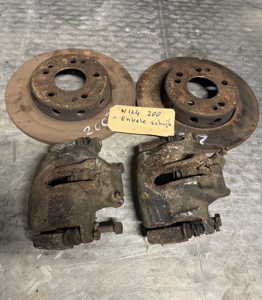 Mercedes W124 W201 voorrem dunne schijf en rembekrachtiger, Auto-onderdelen, Ophalen of Verzenden, Gebruikt, Mercedes-Benz