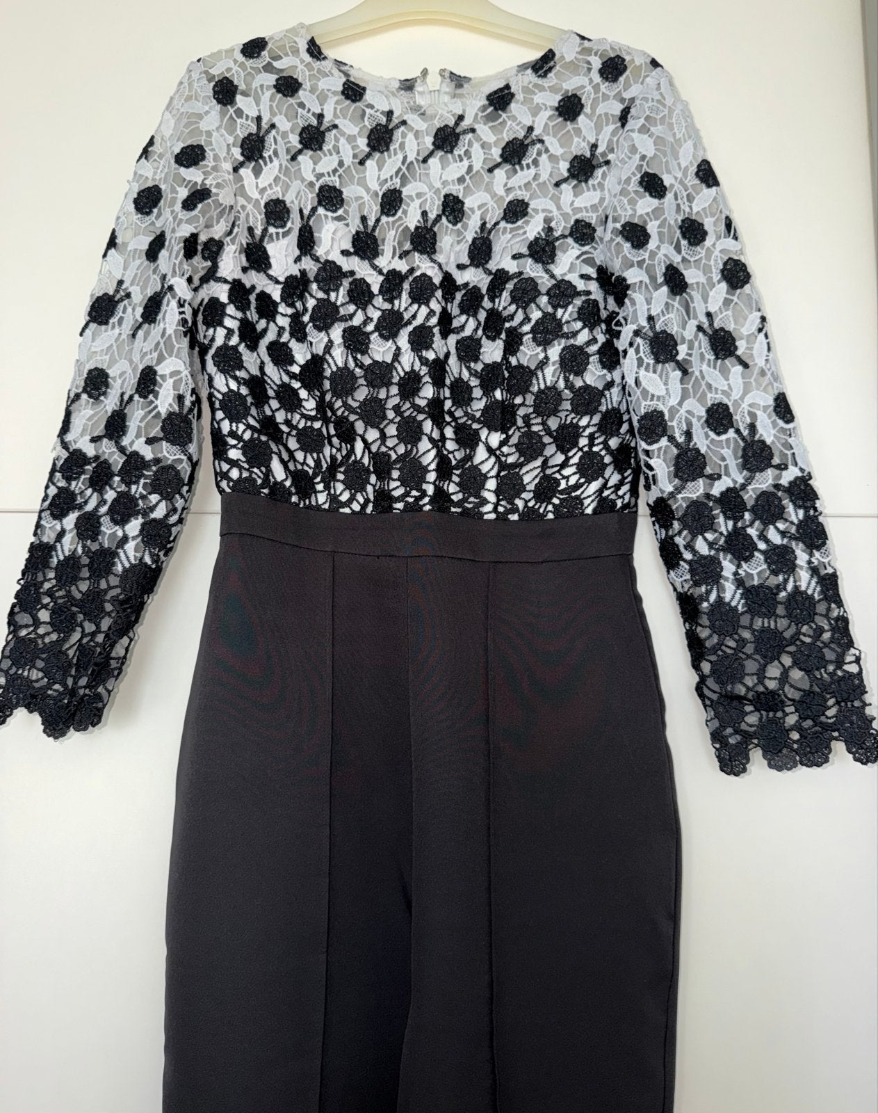 Chique Zwart-Witte Kanten Jumpsuit - Maat 36 (S), Ophalen of Verzenden, Zo goed als nieuw, Maat 36 (S), Zwart