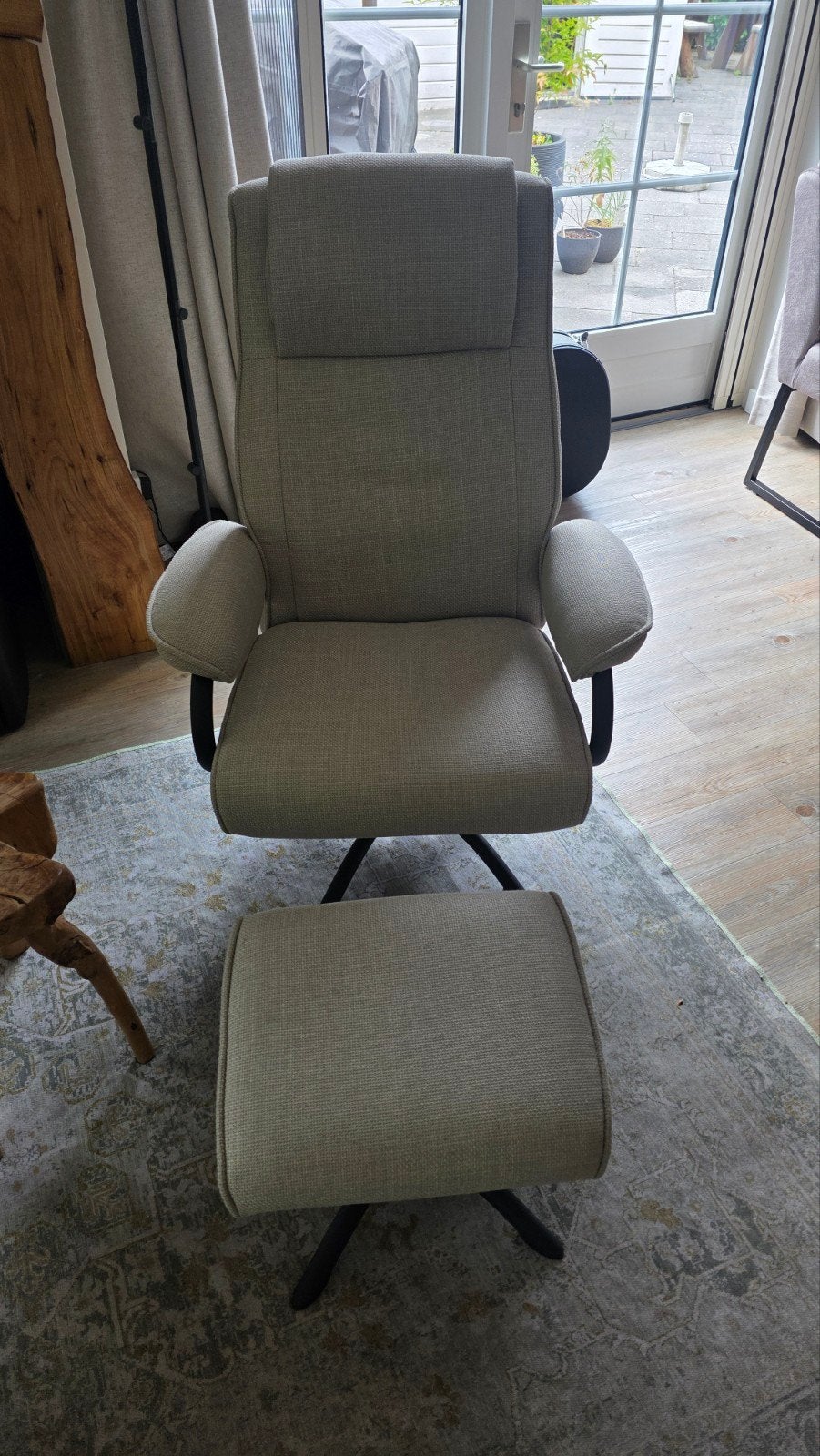 2 stuks Comfortabele relaxfauteuil met voetenbank, Huis en Inrichting, Fauteuils, Ophalen, Modern, Comfortabel, Gebruikt, 75 tot 100 cm