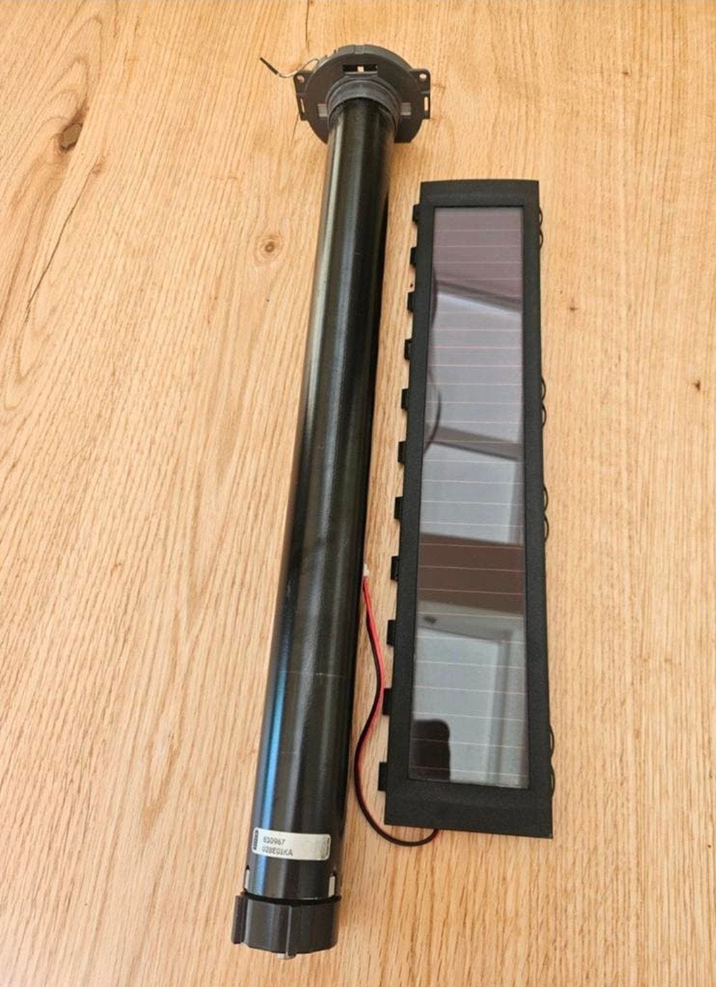 Velux rolluik motor met zonnepaneel (830967), Gebruikt, Overige kleuren, Minder dan 100 cm, Ophalen of Verzenden