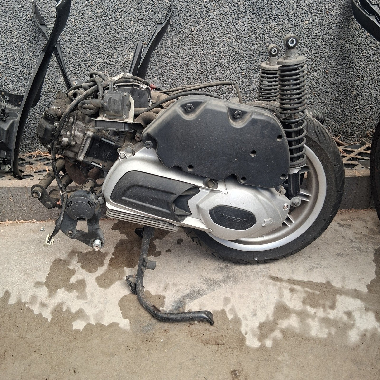 Piaggio mp3 300 motorblok yourban 300cc, Ophalen, Gebruikt