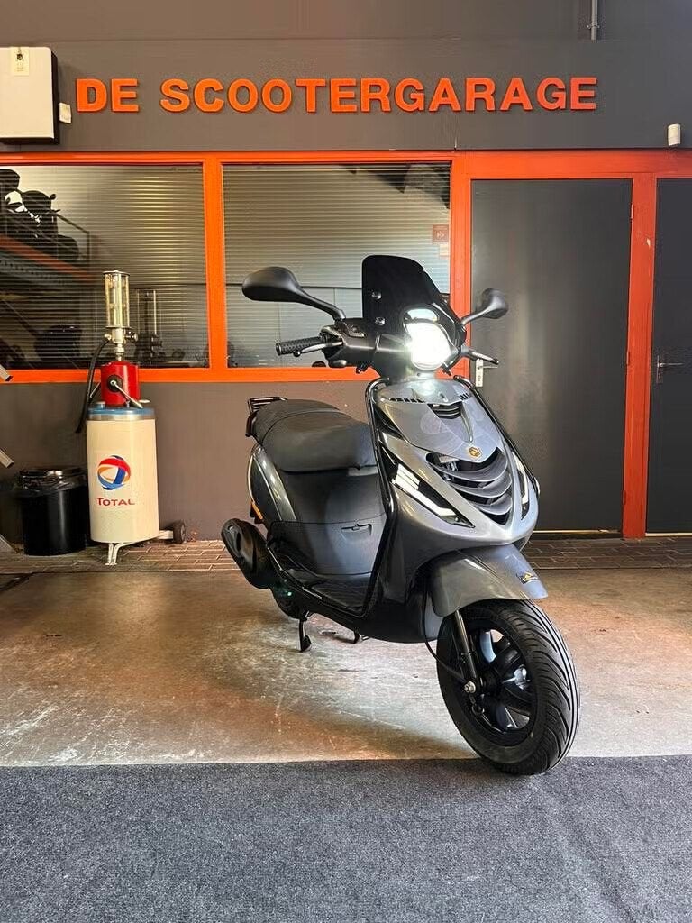 Piaggio Zip Brom 45km e3 SP 2017 FULL Porsche grijs, Ophalen, Piaggio, Piaggio, Maximaal 45 km/u