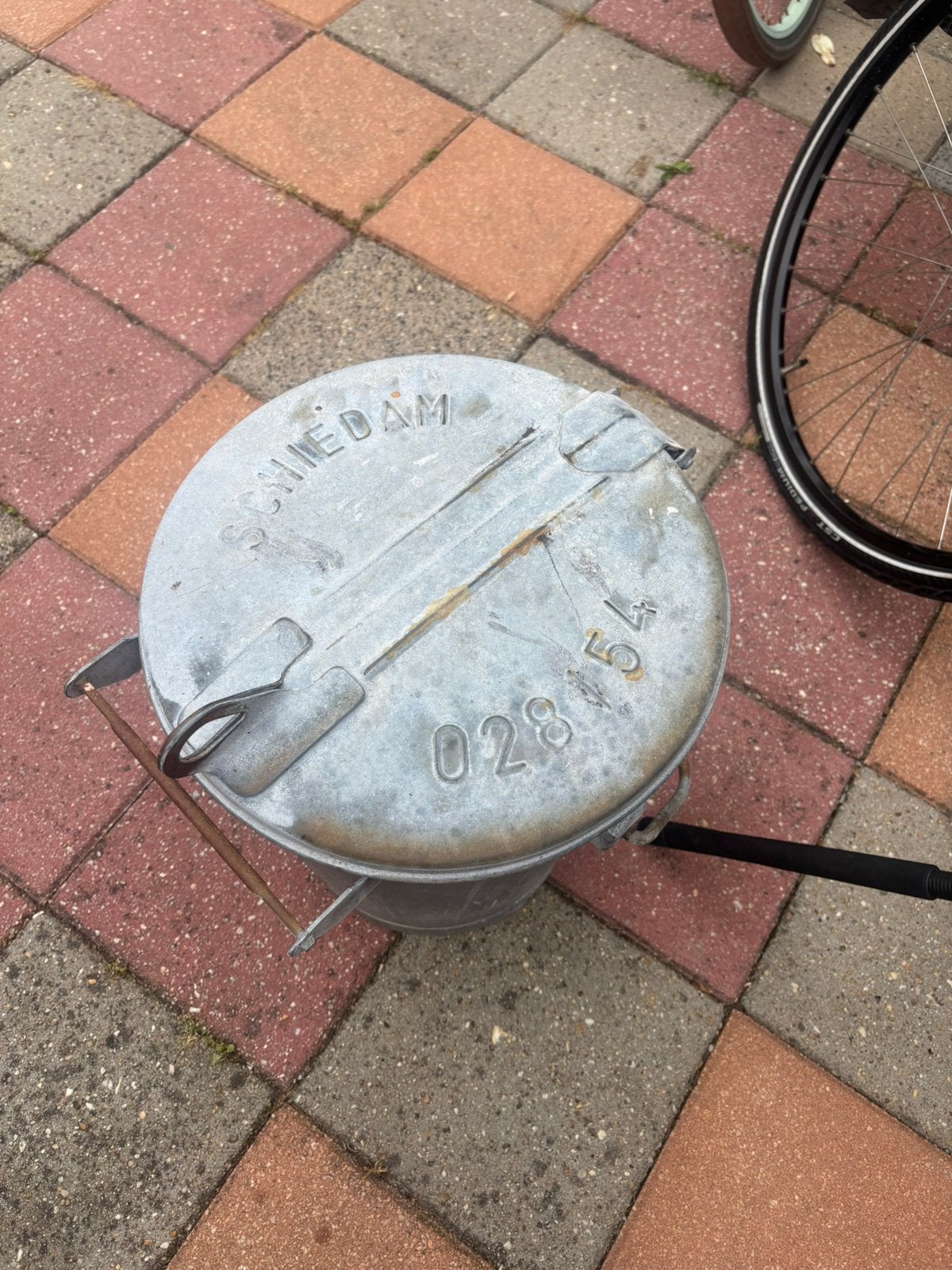 Vintage Zinken Roba Vuilnisemmer( Schiedam)Jaren '50, Ophalen, Gebruikt