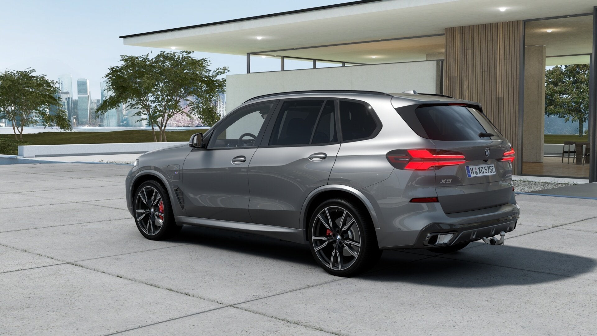 BMW X5 xDrive50e M Sport Automaat / Trekhaak / Panoramadak /, Auto's, Automaat, Dealer onderhouden, 2395 kg, Leder