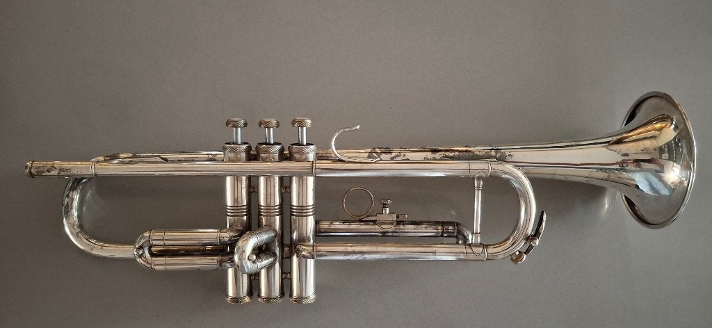 Mooie zilveren Lignatone Bes trompet in koffer en mondstuk, Muziek en Instrumenten, Blaasinstrumenten | Trompetten, Ophalen of Verzenden