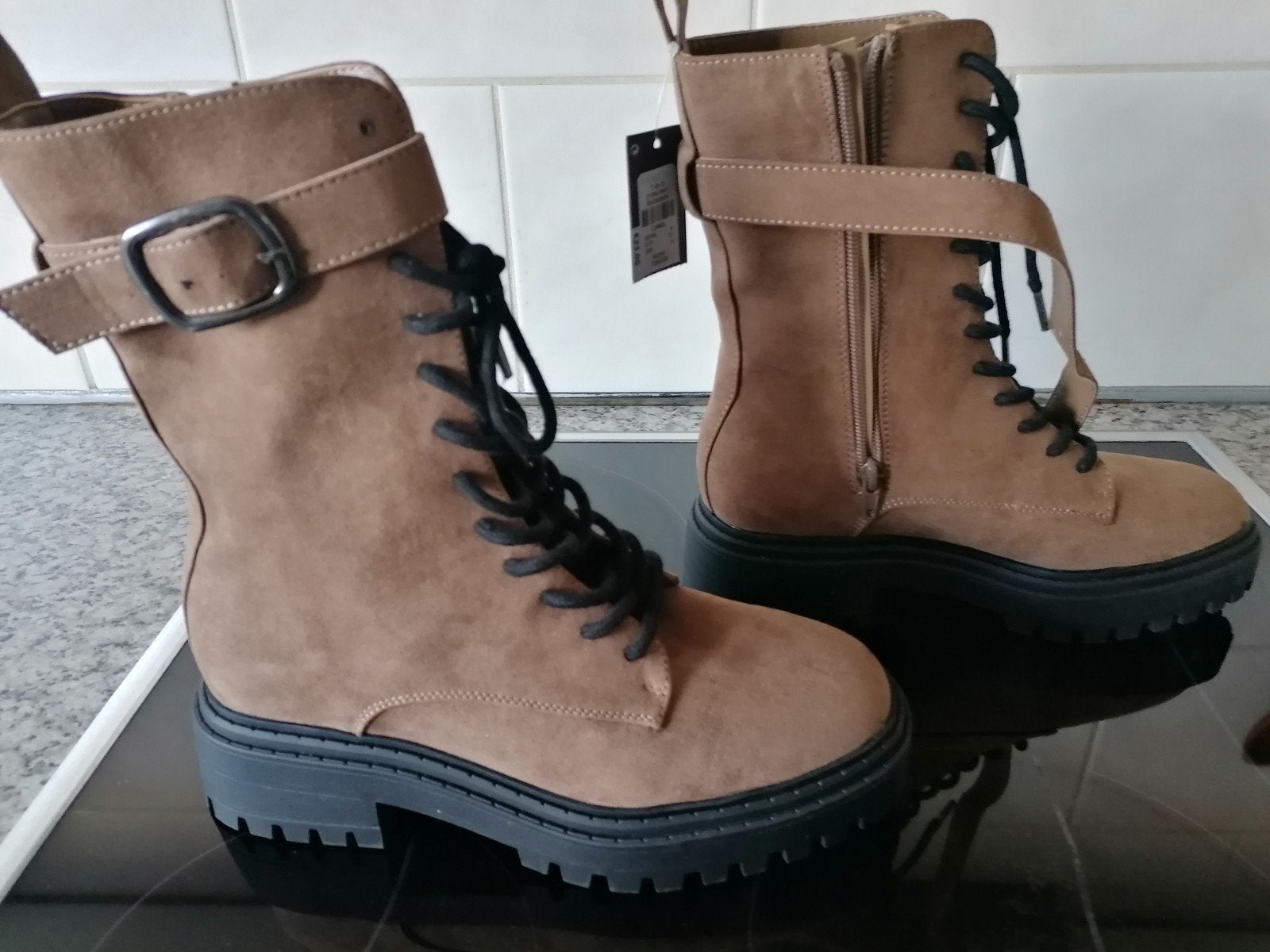 Nieuwe bruine veterlaarzen met gesp - Maat 37, Ophalen of Verzenden